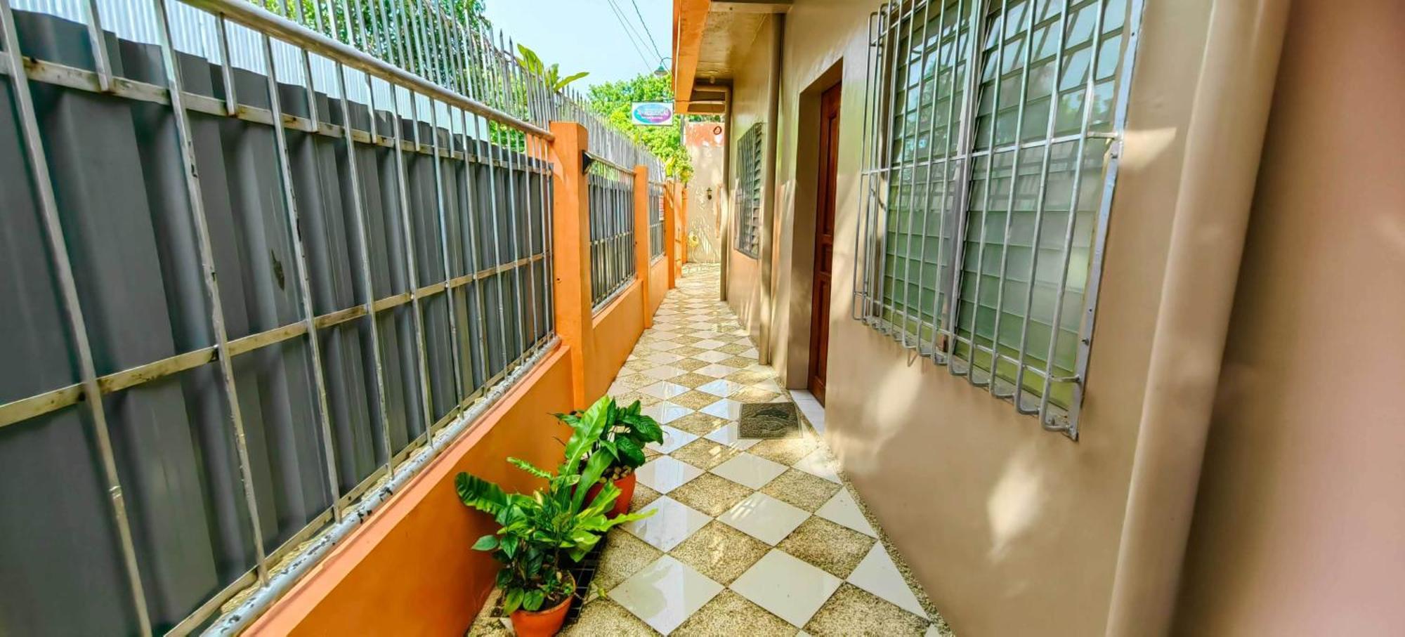 Las Residencias Bed And Breakfast Puerto Princesa Kültér fotó